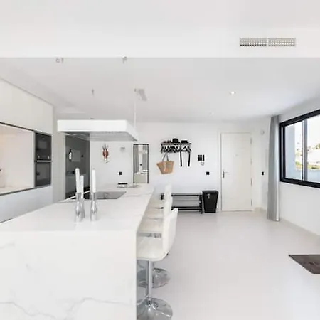 208 Atico Mirador Hills * Estepona